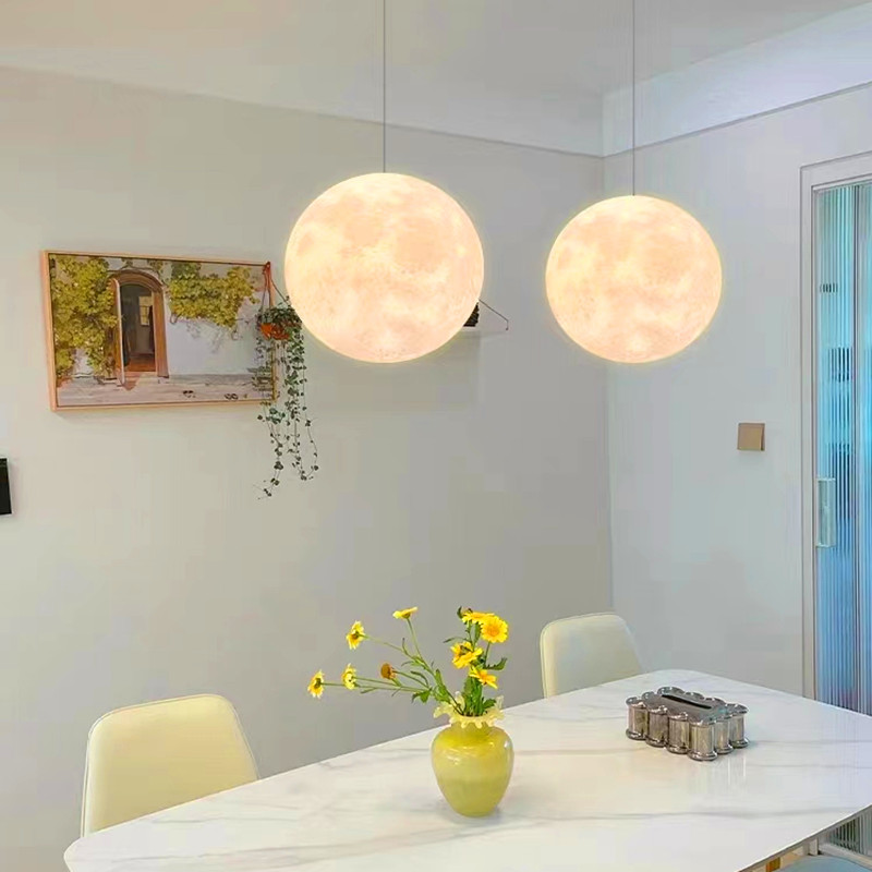 3D Printing Moon Chandelier Si - Hall Commercial Printing recension och pris